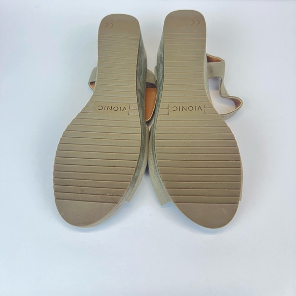 Vionic Hoola Astrid Il Taupe Wedge Sandals Size 9.5 - Picture 4 of 8